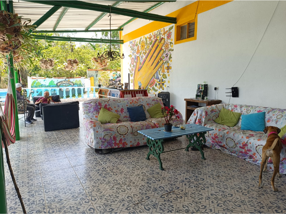 VENTA CASA HOTEL EN GUATAPE, CERCA AL MALECON - 4
