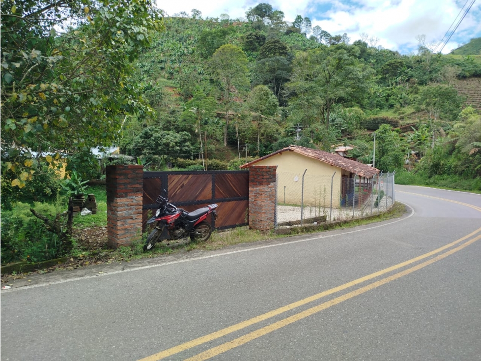 VENTA CASA CAMPESTRE EN JARDÍN, ENTRADA AL PUEBLO - 4