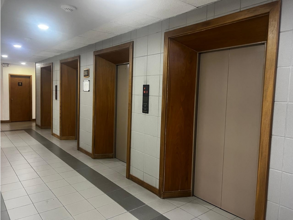 VENTA OFICINA EN LA MILLA DE ORO, EL POBLADO, MEDELLIN - 6
