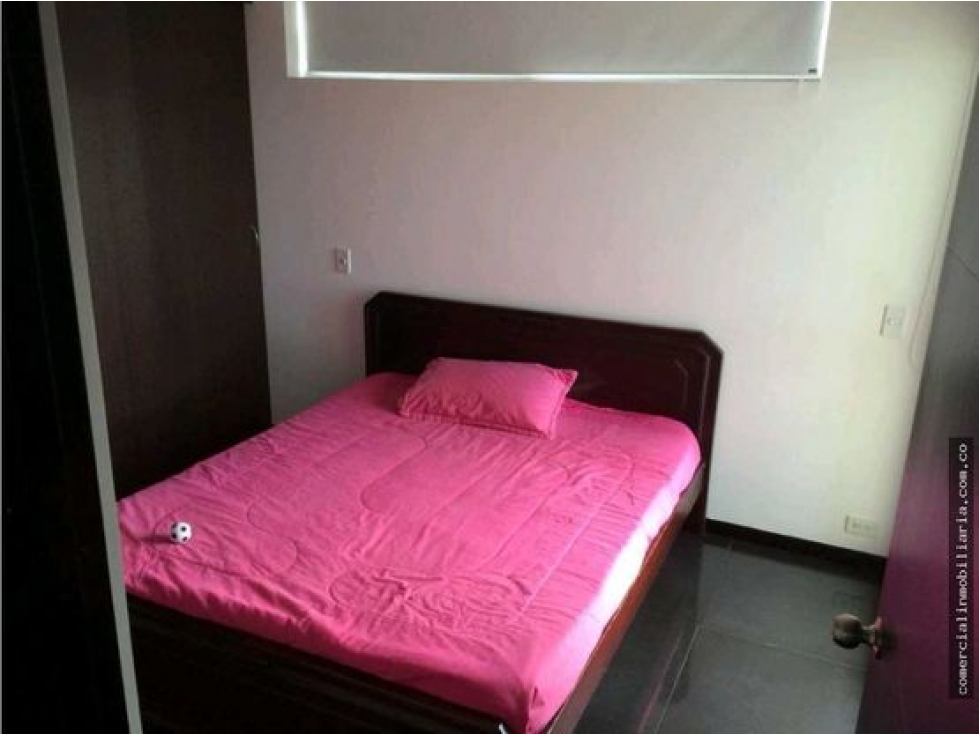 VENTA APARTAMENTO DUPLEX EN ENVIGADO ALTO DE LAS FLORES — foto 4