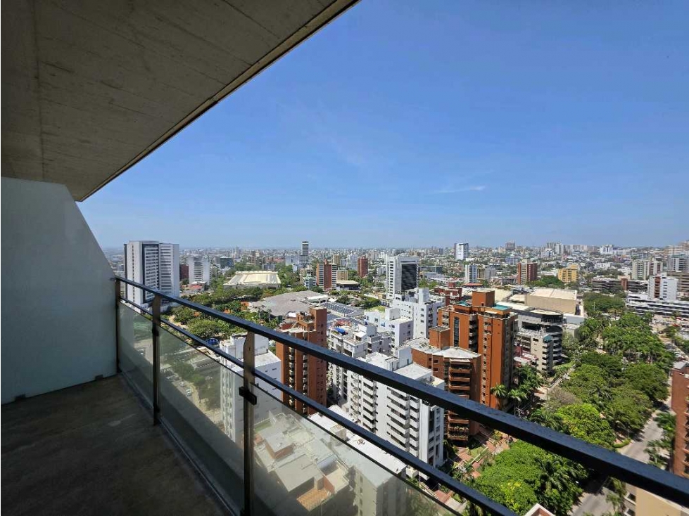 Lujoso Apto en el Country, Barranquilla. Vista 360°, acabados Top. — foto 2