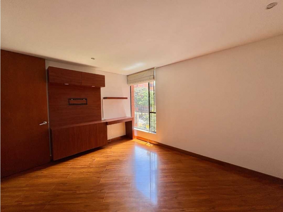 Venta en SANTA BARBARA 152 Mts de Iluminacion Clase y Elegancia Amplio — foto 2