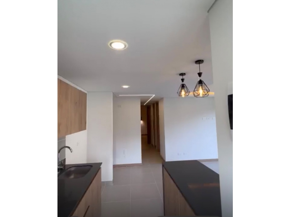 VENTA APARTAMENTO EN LA LOMA DEL INDIO SKY 72 — foto 3