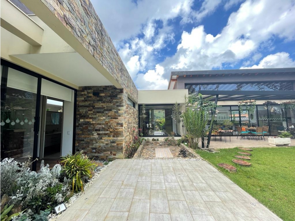 Casa Campestre en parcelación en Venta, Envigado, Loma del Escobero