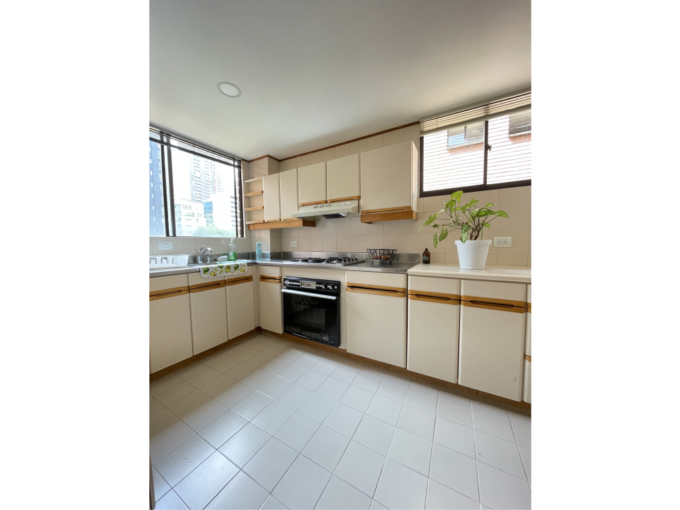APARTAMENTO EN EL POBLADO, SECTOR LA CONCHA — foto 6