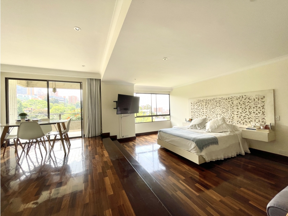 APARTAMENTO POBLADO, EL TESORO, EN VENTA, VISTA A VERDE, CALLE CERRADA — foto 2