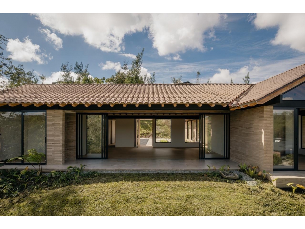 CASA DE UN SOLO NIVEL EN EL RETIRO, V. PANTANILLO (Para estrenar) — foto 4