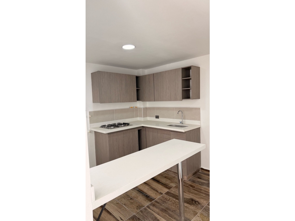 VENDO APARTAMENTO NUEVO EN GUATAPE