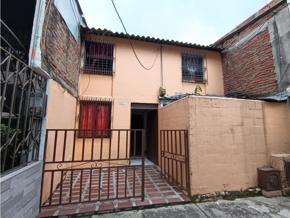 Casa en Venta en Calipso Cali | 2 Pisos, 3 Habitaciones - DM