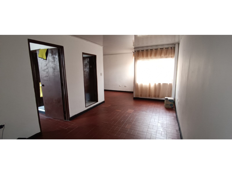 VENTA DE CASA MULTIFAMILIAR CON LOCAL BARRIO BRETAÑA-YY-10359409 — foto 5