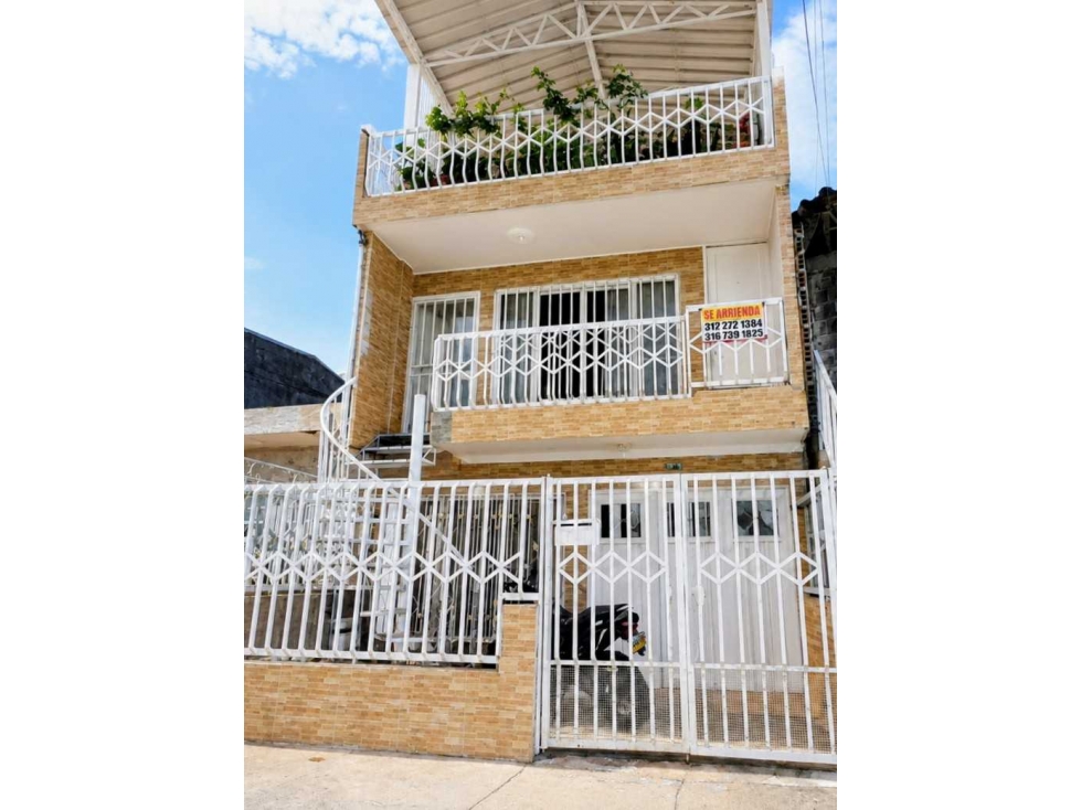 CASA EN VENTA 3 PISOS Y 3 APTO. NUEVO HORIZONTE CALI LL10294892