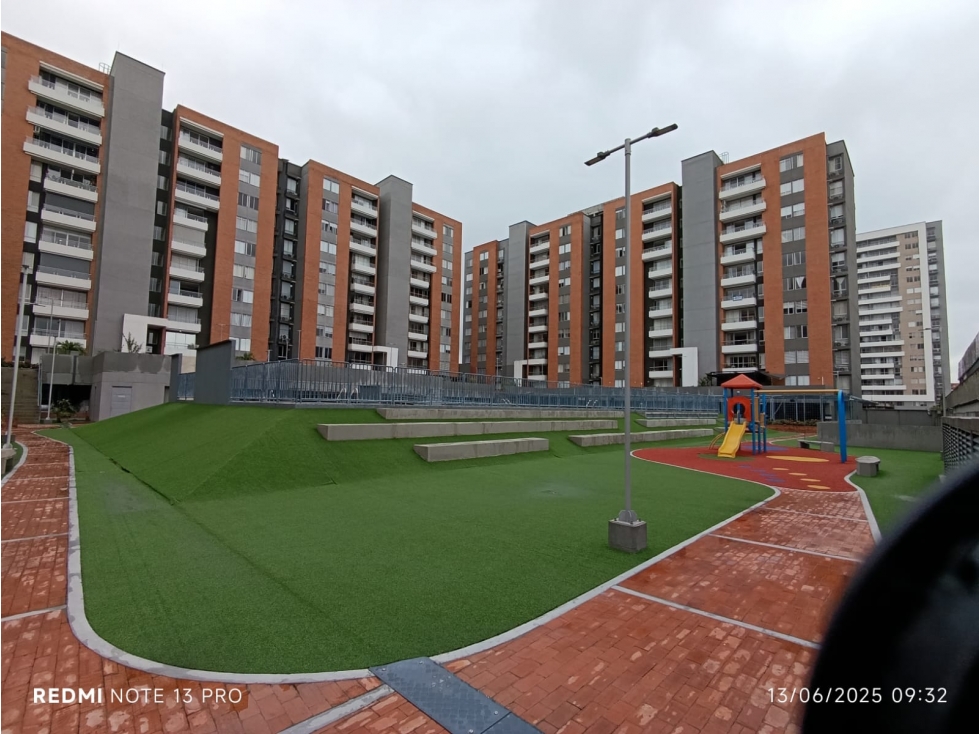 VENTA APARTAMENTO VALLE DE LILI SUR CALI LY9215696