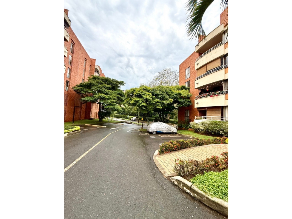 VENTA DE APTO, SUR DE CALI, CIUDAD JARDIN-YY-10086100