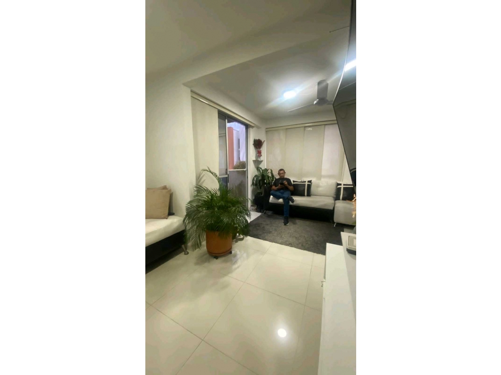 VENDO LINDO APARTAMENTO EN VALLE DEL LILI CS8435432C