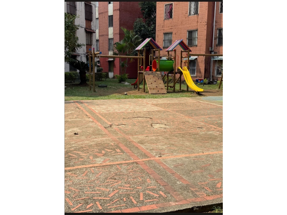 VENTA DE APARTAMENTO SEGUNDO PISOS/A, ciudad 2000-YY- 9987057