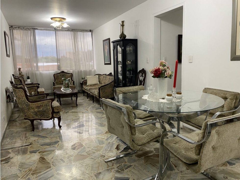 VENTA APARTAMENTO EL LIMONAR CALI 3 HABITACIONES PARQUEADERO PISCINA