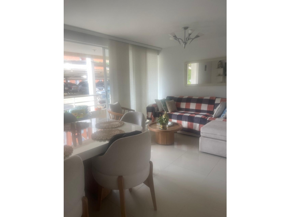 Apartamento en venta sur de Cali en unidad Caney 4 alcobas DM9940104