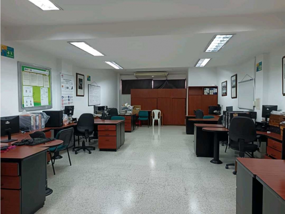 Vendo local para oficinas San Fernando C. comercial 9911072 AS ALG - 1