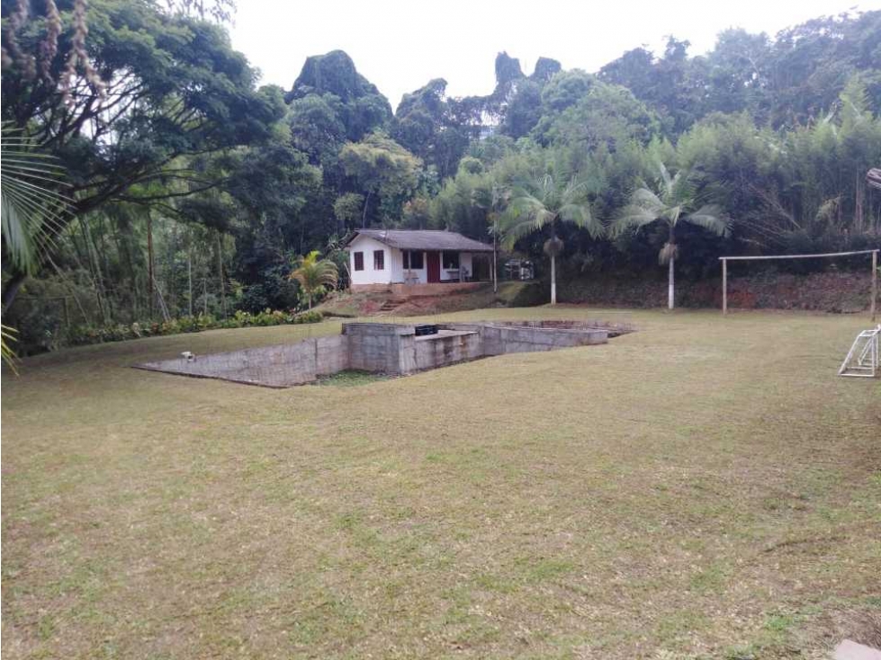 VENDO LINDA FINCA KILOMETRO 30 EN PARCELACION CS 7211755 - 3