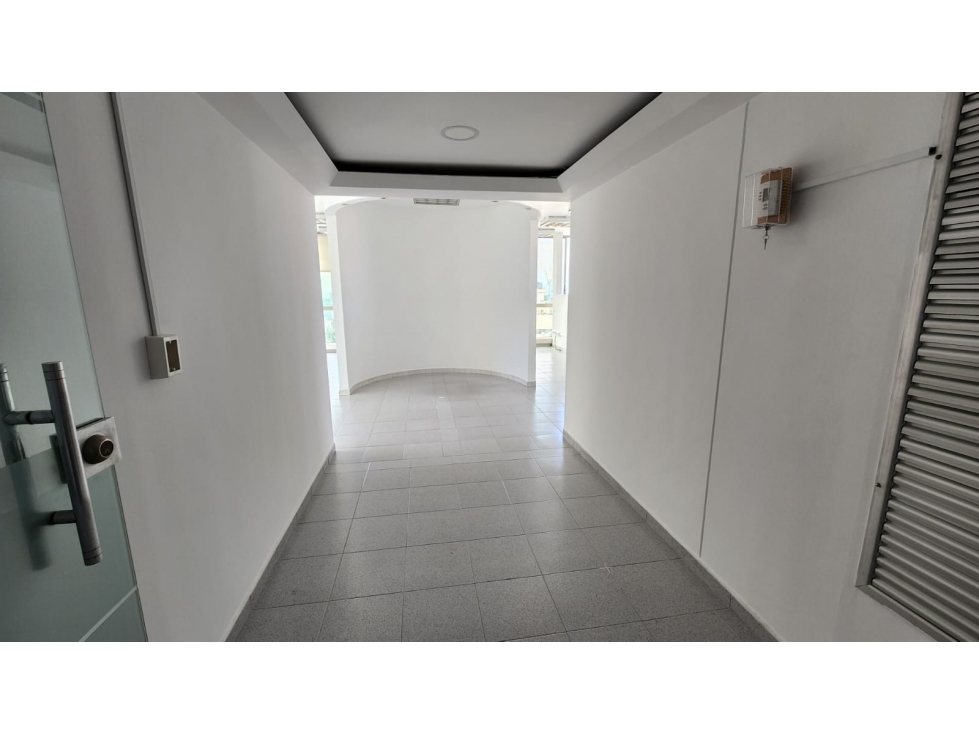 Oficina en venta de 136 m² Núcleo Profesional CALI DM10192504 - 3