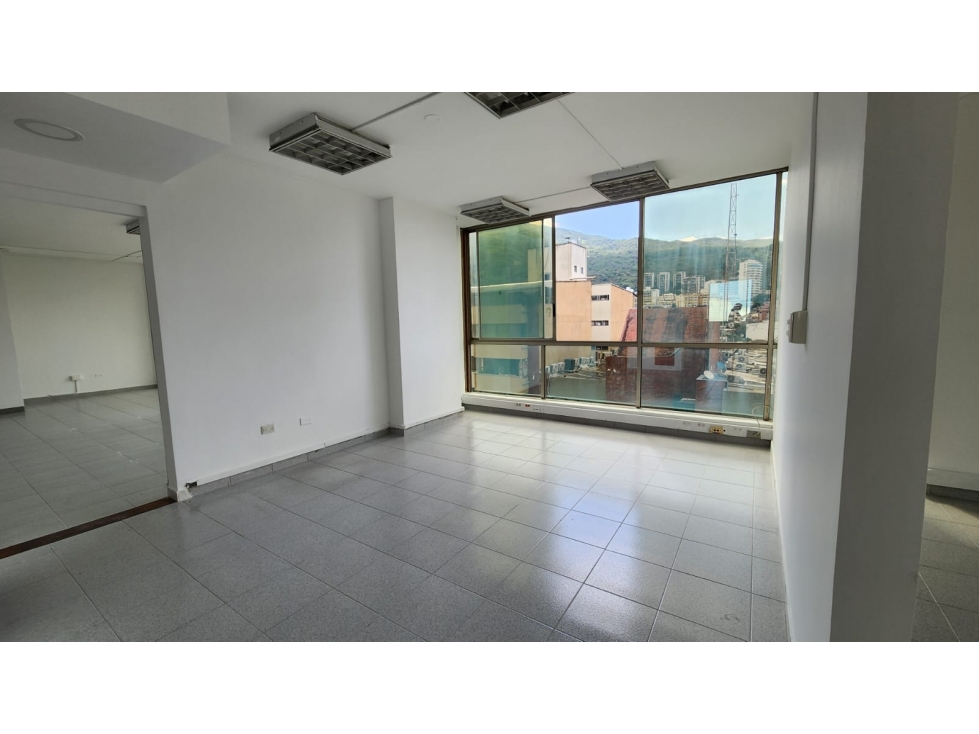 Oficina en venta de 136 m² Núcleo Profesional CALI DM10192504 - 6