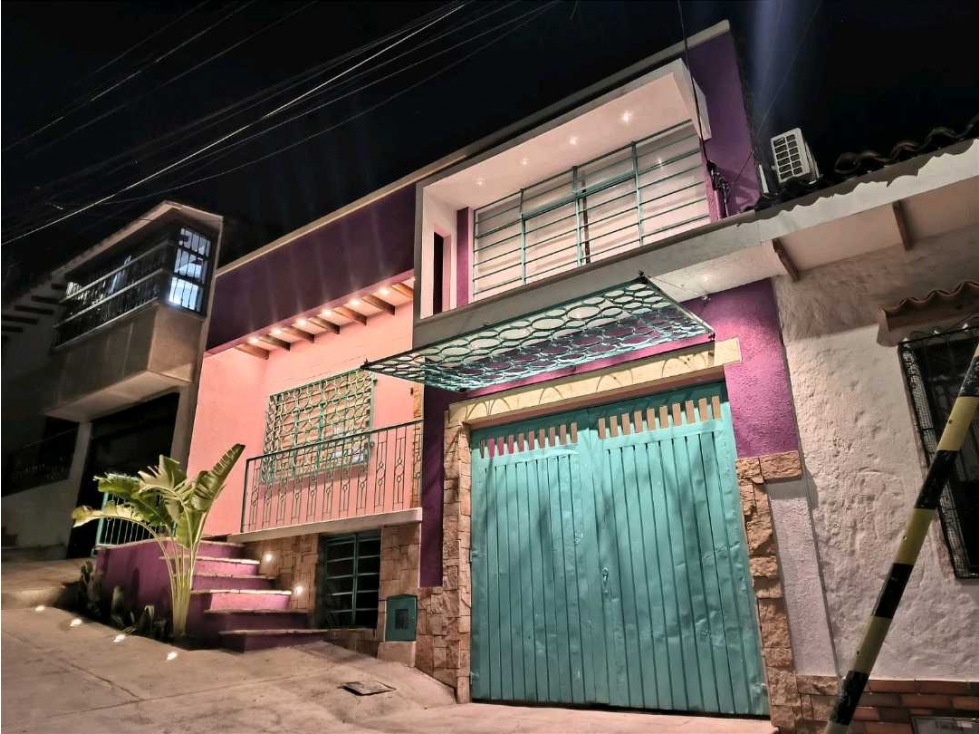 VENDO EXCELENTE EDIFICIO EN SAN ANTONIO CS8461248 - 2