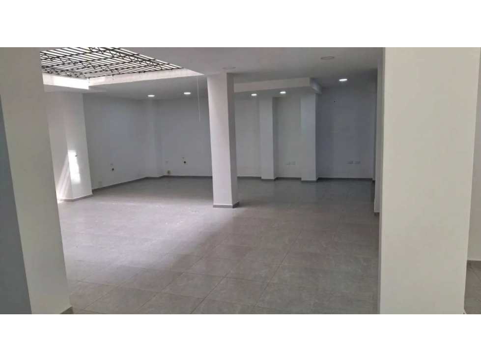 ALQUILER DE LOCAL COMERCIAL BARRIO CAPRI, NUEVO-YY-9989496 — foto 5