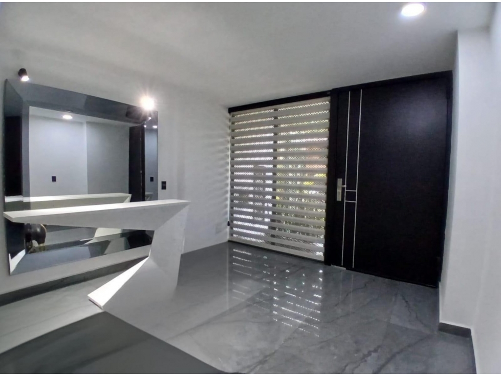 Se Vende Casa Externa 2 pisos-Piscina - Barrio San Joaquin -YP 9949627 — foto 3