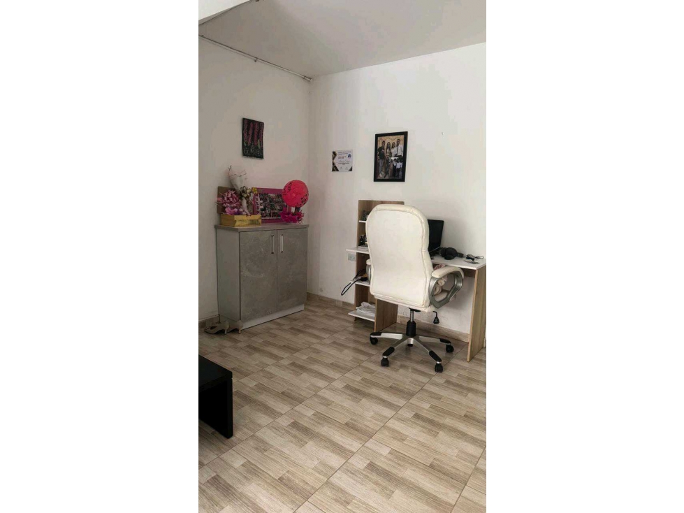 vendo casa en el barrio primavera YG-9892169 — foto 2