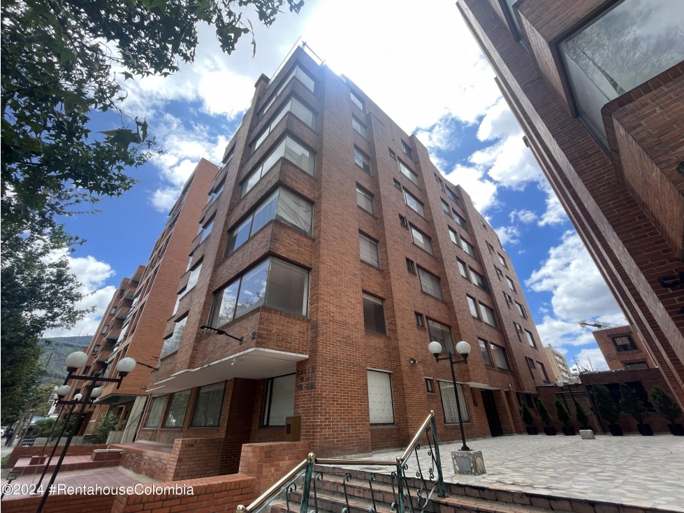 Apartamento en Bogota (Bogota D.C.) RAH CO: 25-160