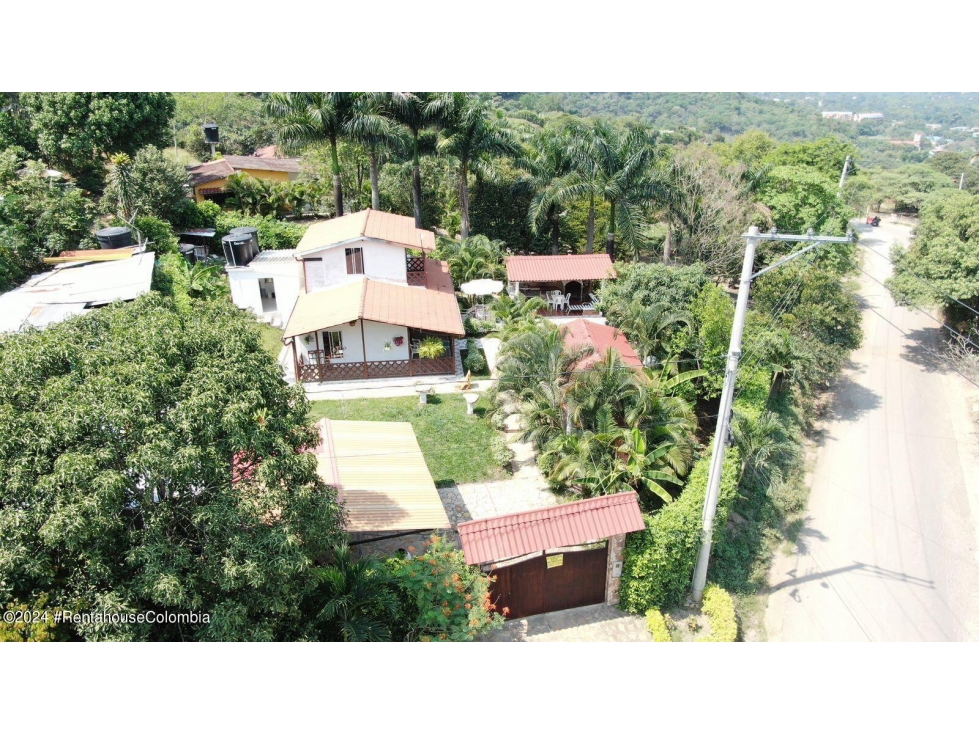 Casa en La Mesa (Cundinamarca) RAH CO: 26-37