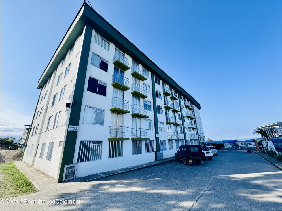 Apartamento en Montenegro (Quindio) RAH CO: 26-49
