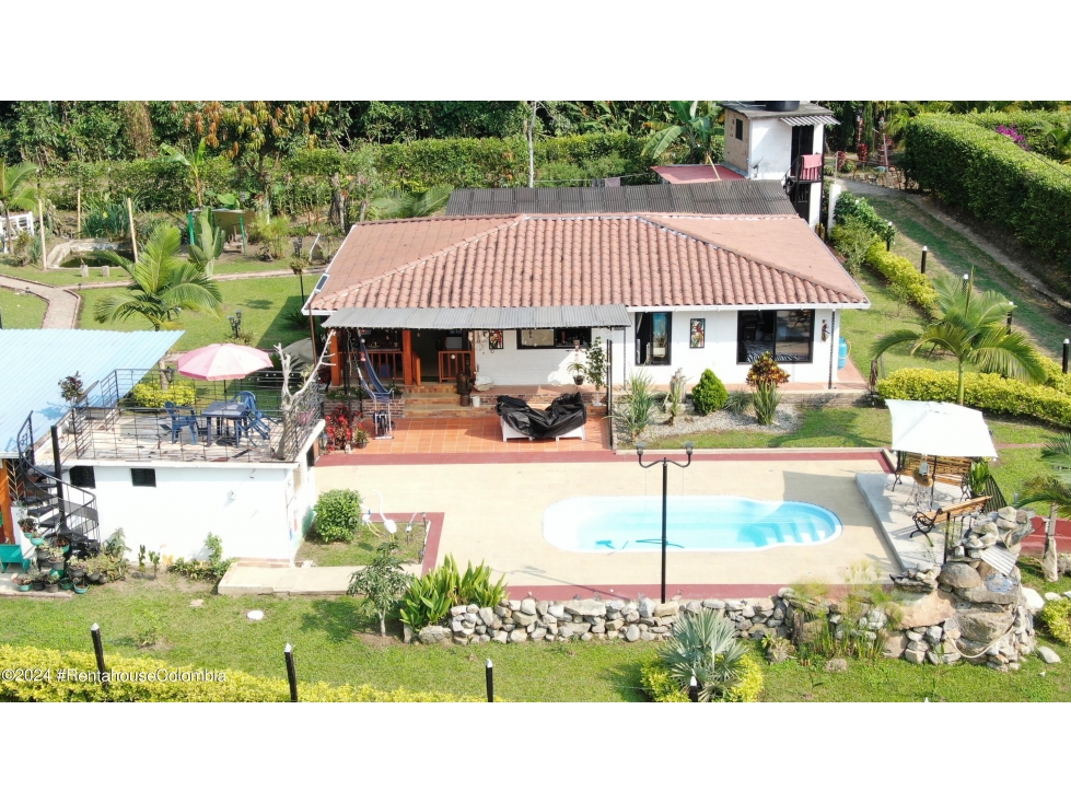 Casa en La Mesa (Cundinamarca) RAH CO: 26-53