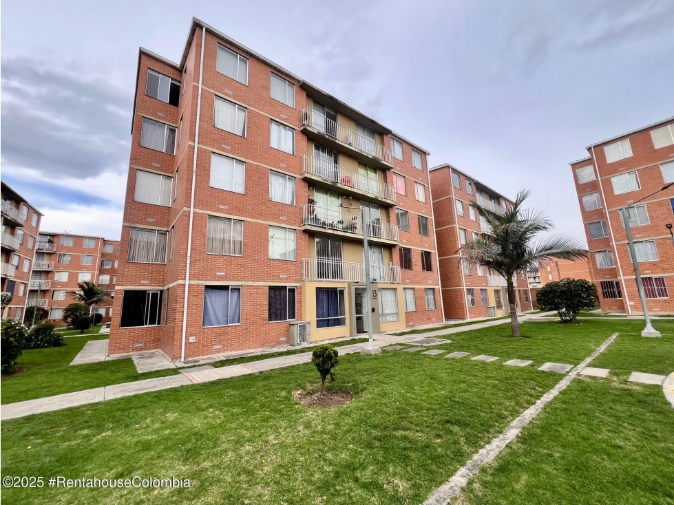 Apartamento en Tocancipa (Cundinamarca) RAH CO: 26-422