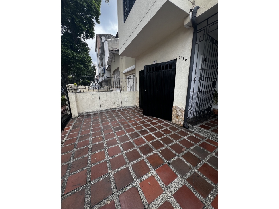 VENTA DE CASA AL SUR DE CALI, BARRIO SAN FERNANDO -YY-9689787. — foto 6