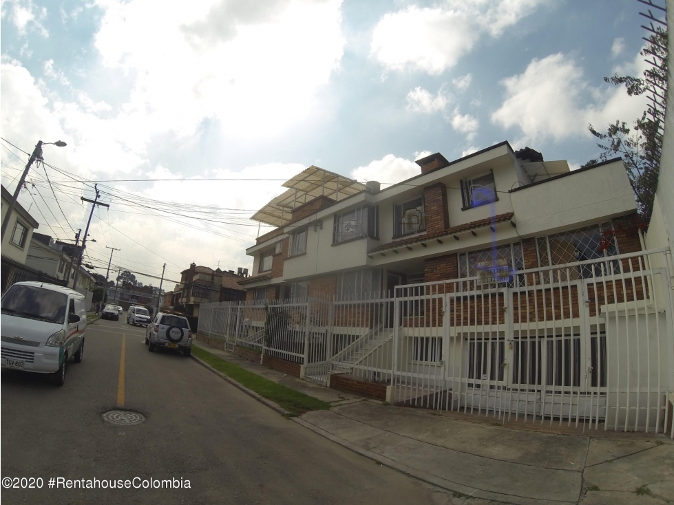 Casa en Bogotá (Bogota D.C.) RAH CO: 26-809