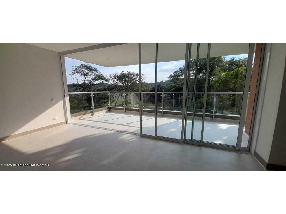 Apartamento en Jamundi (Valle Del Cauca) RAH CO: 26-878