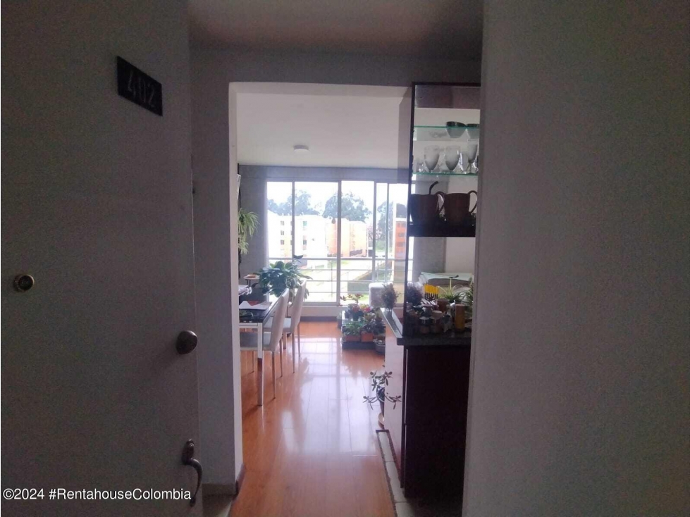 Apartamento en Zipaquira (Cundinamarca) RAH CO: 26-619