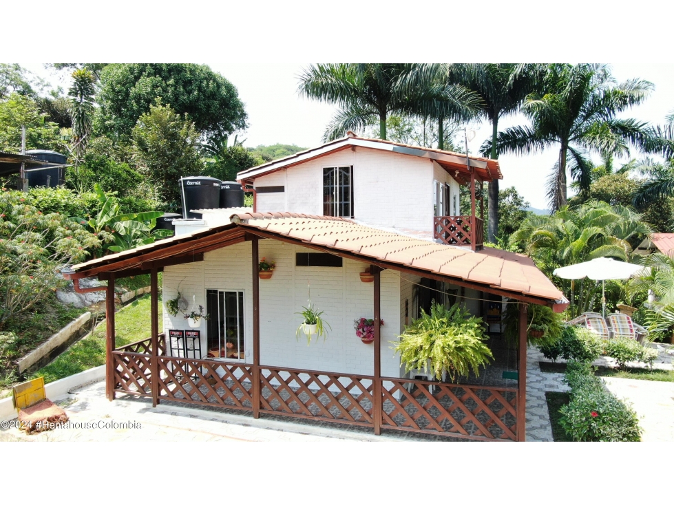 Casa en La Mesa (Cundinamarca) RAH CO: 26-37 — foto 2