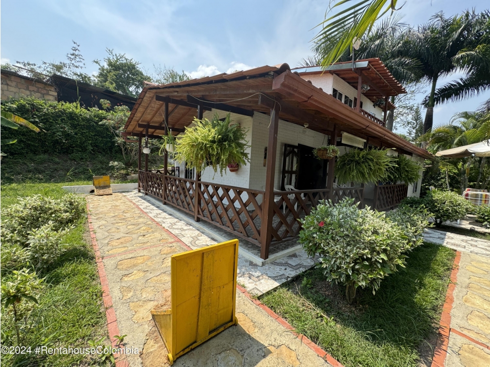 Casa en La Mesa (Cundinamarca) RAH CO: 26-37 — foto 4