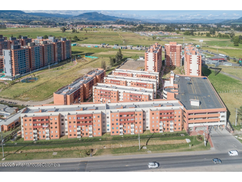 Apartamento en Zipaquira (Cundinamarca) RAH CO: 26-426 — foto 2