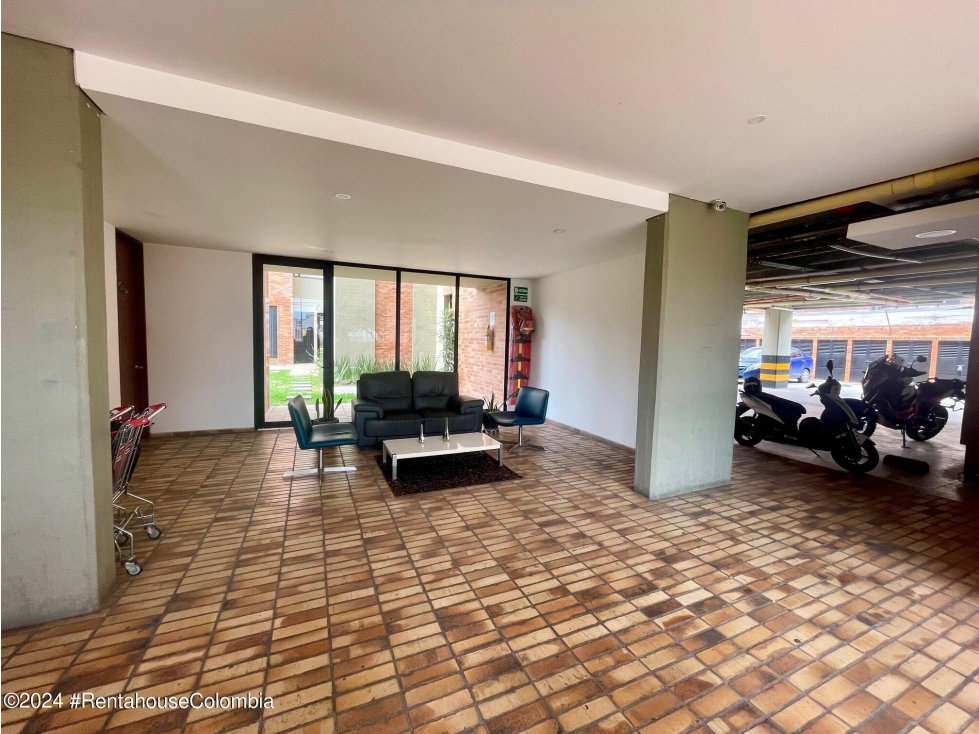 Apartamento en Chia (Cundinamarca) RAH CO: 26-434