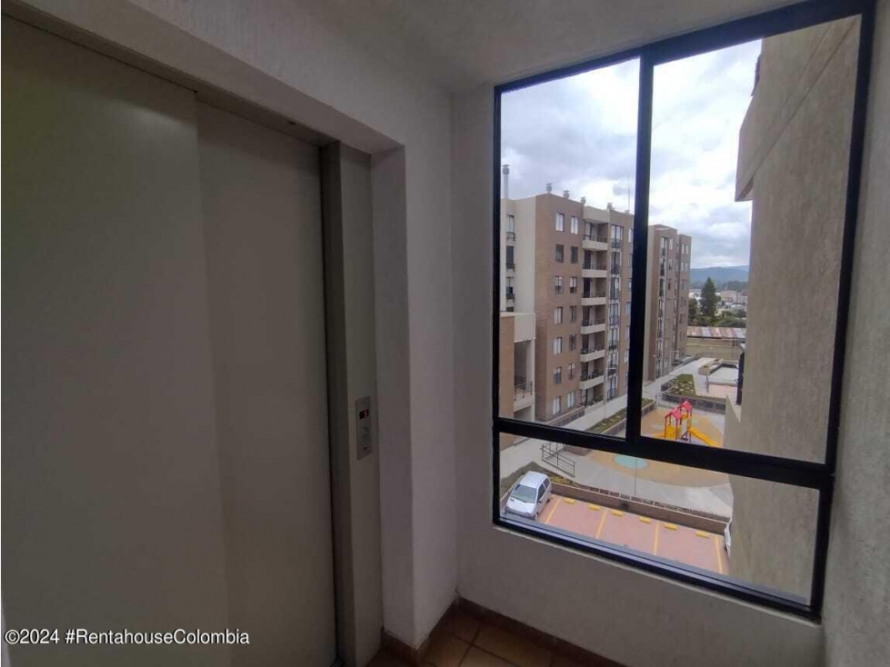 Apartamento en Zipaquira (Cundinamarca) RAH CO: 26-623 — foto 2