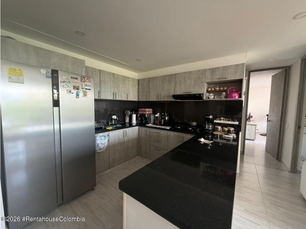 Apartamento en Ricaurte (Cundinamarca) RAH CO: 26-777 — foto 2