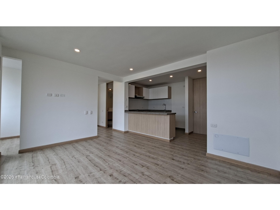 Apartamento en Bogotá (Bogota D.C.) RAH CO: 26-876 — foto 2