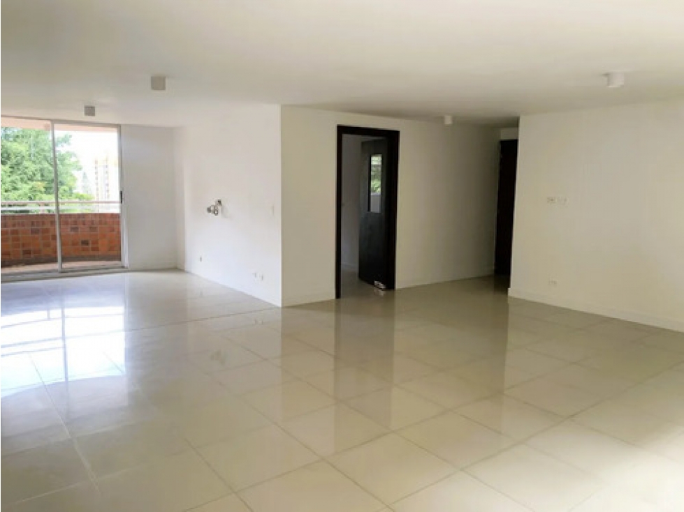 Apto en venta Castropol El Poblado 134 m², 3 hab + servicio