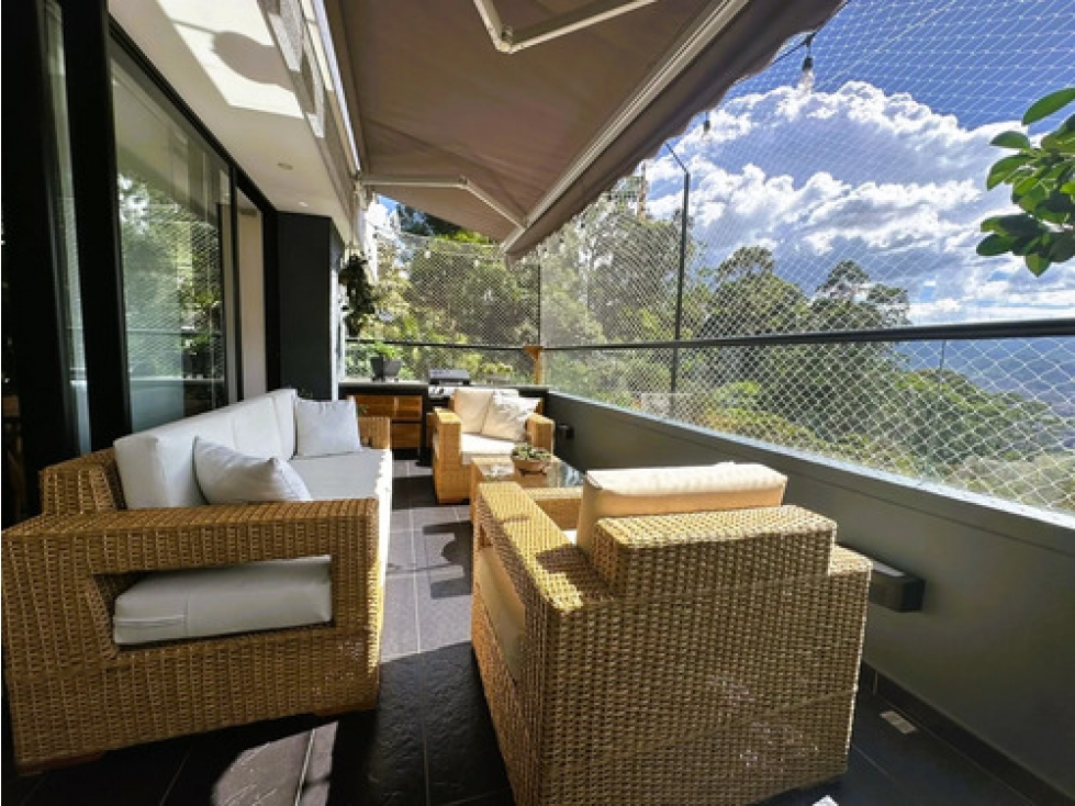 Apartacasa en venta Bosque Santo El Poblado 115 m², terraza