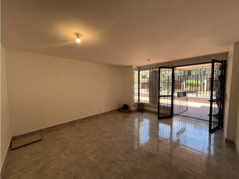 Apartaestudio o local en venta Santa Teresita Laureles 33,6 m²