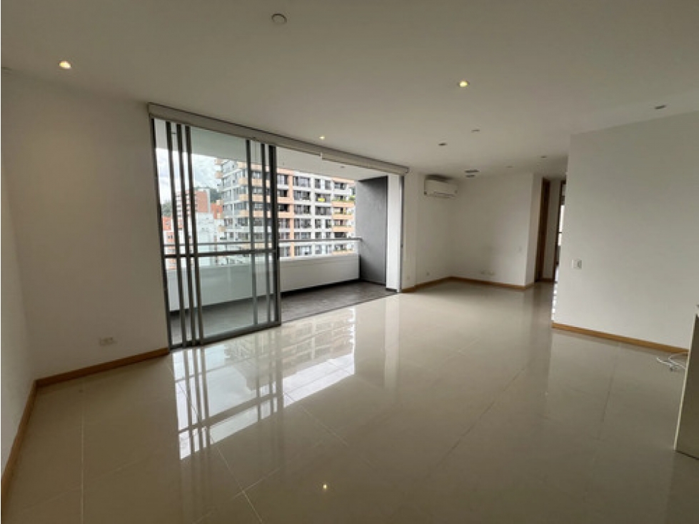 Apto en venta Castropol El Poblado 90 m², 2 hab, 2 garajes