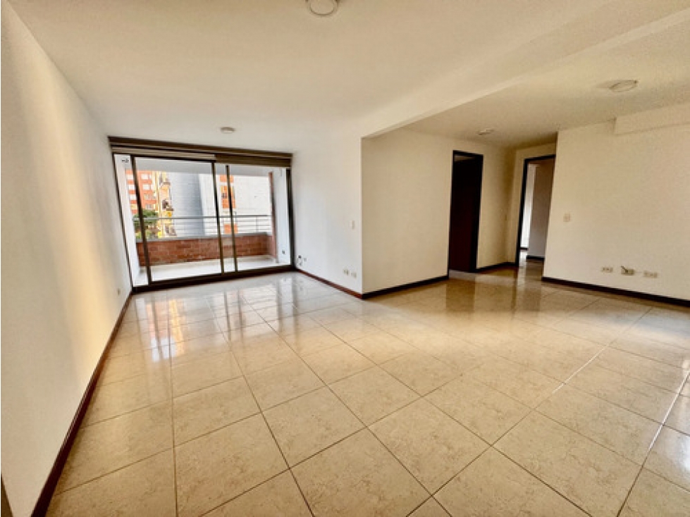 Apto en arriendo Loma de los Bernal 70 m², 2 hab, unidad completa